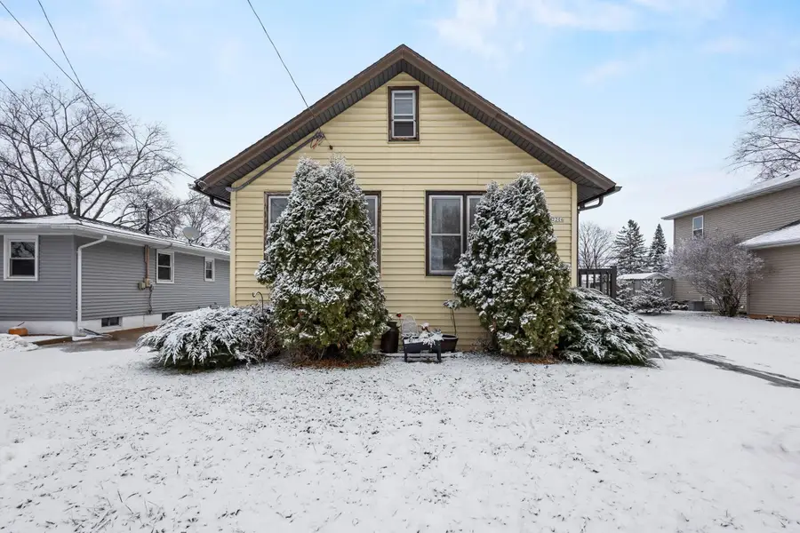 2206 Ashland Street, Oshkosh, WI 54901 - Image #2