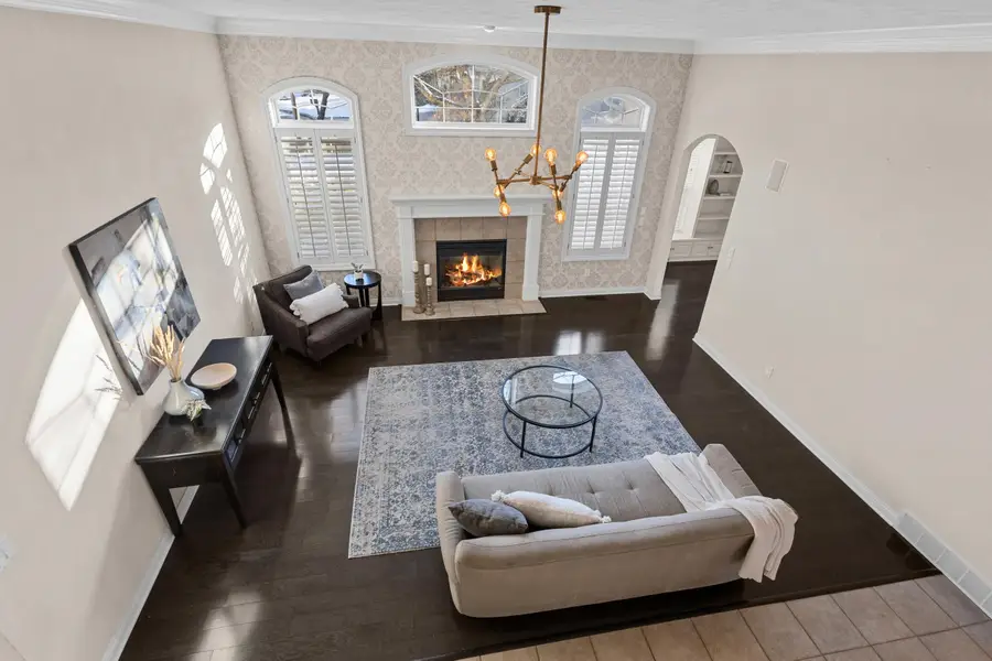 825 Yorkshire Road, Neenah, WI 54956 - Image #2