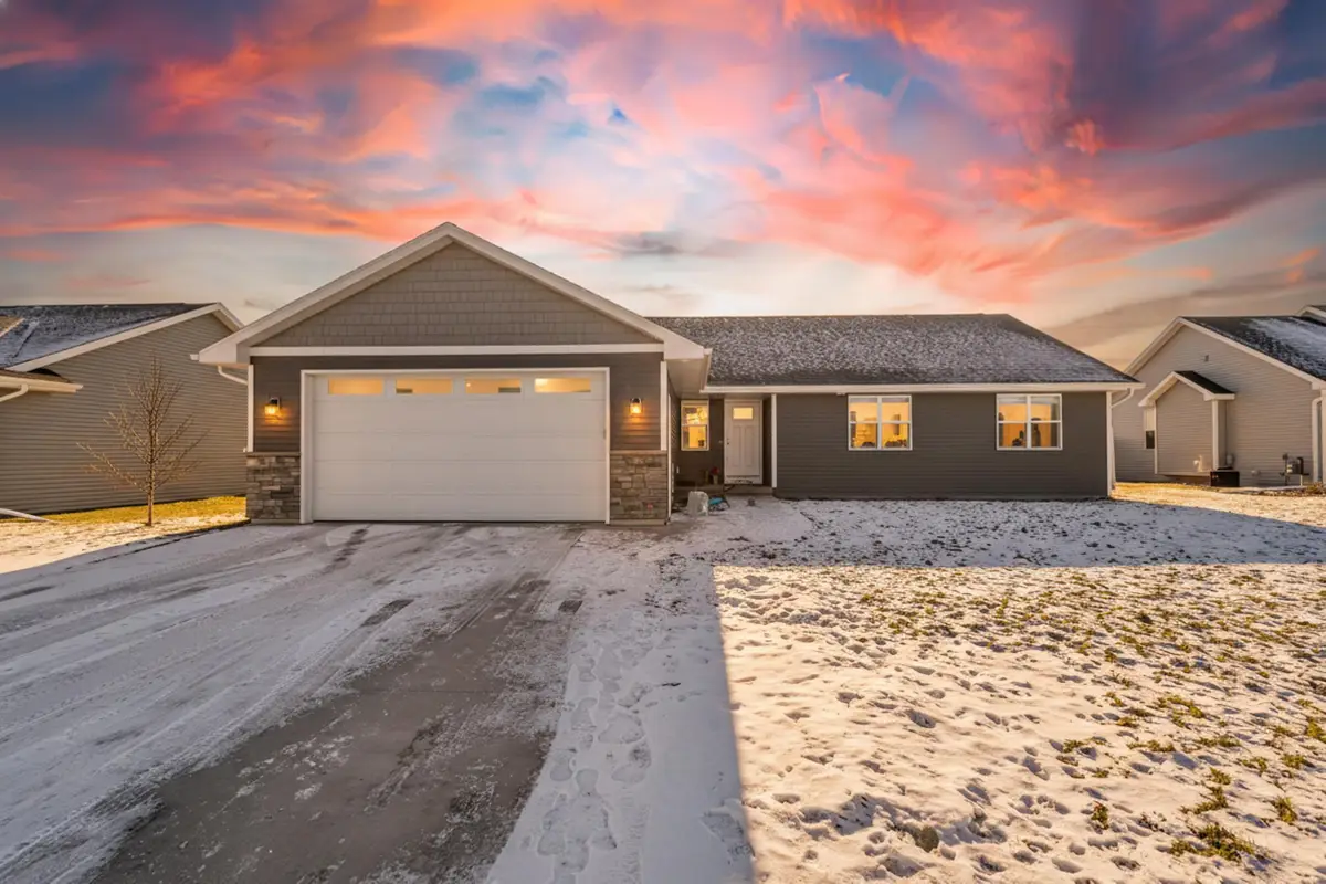 3393 E Ruby Red Drive, Appleton, WI 54913 - Image #1