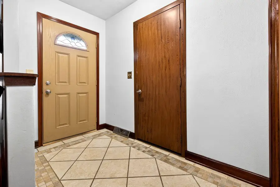 801 S Olson Avenue #A, Appleton, WI 54914 - Image #3