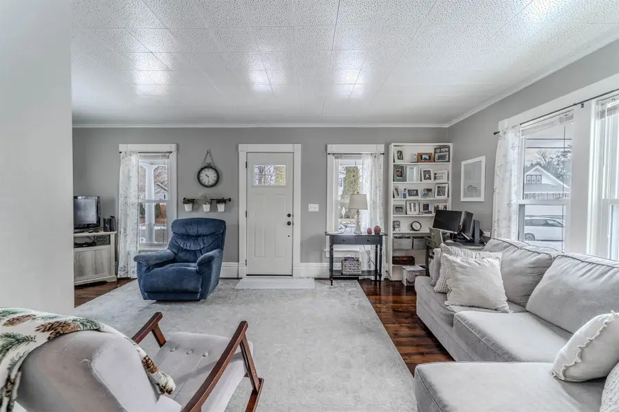 1127 Jefferson Street, Oshkosh, WI 54901-3833 - Image #2