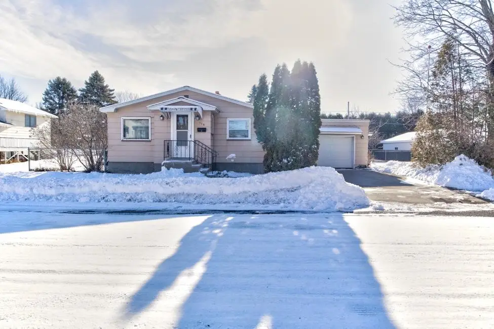 118 Coleman Street, Marinette, WI 54143 - Image #1