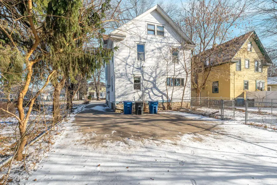 1641 Jackson Street, Oshkosh, WI 54901 - Image #2