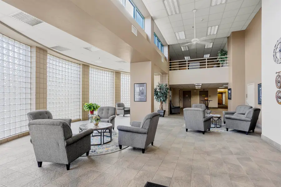 400 N Richmond Street, Appleton, WI 54911-6208 - Image #2