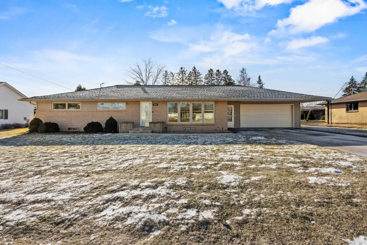 413 Birchwood Drive, Francis Creek, WI 54214 - Image #1