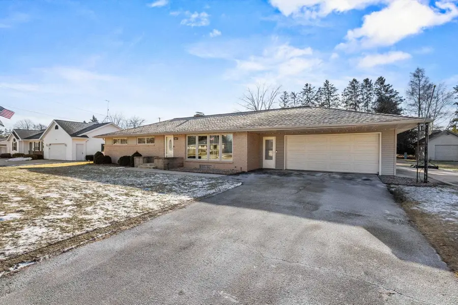 413 Birchwood Drive, Francis Creek, WI 54214 - Image #2