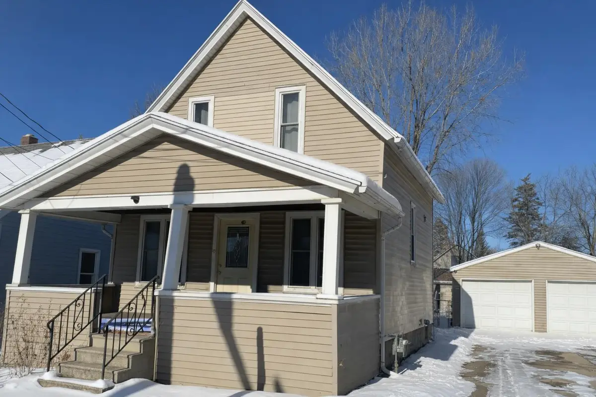 1424 E College Avenue, Appleton, WI 54915 - Image #1