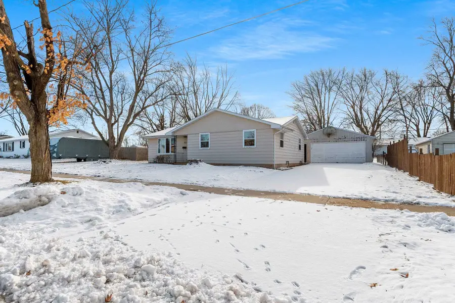 621 W 7th Street, Kaukauna, WI 54130 - Image #2