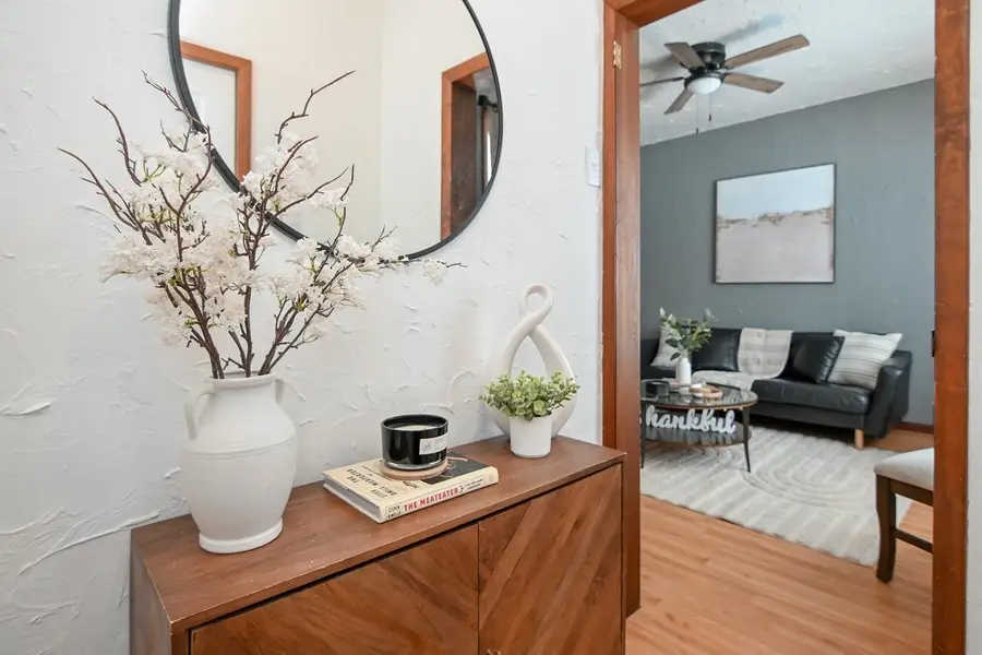 1129 S Chestnut Avenue, Green Bay, WI 54304 - Image #3