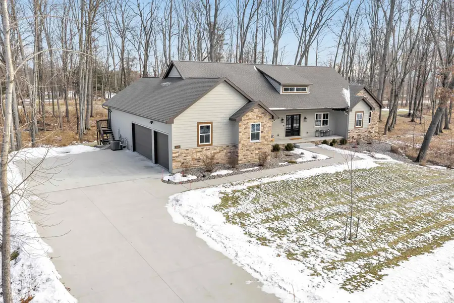 2442 Loxley Court, Suamico, WI 54173-8293 - Image #2