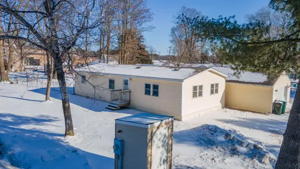 705 Cleveland Avenue, WILD ROSE, WI 54984