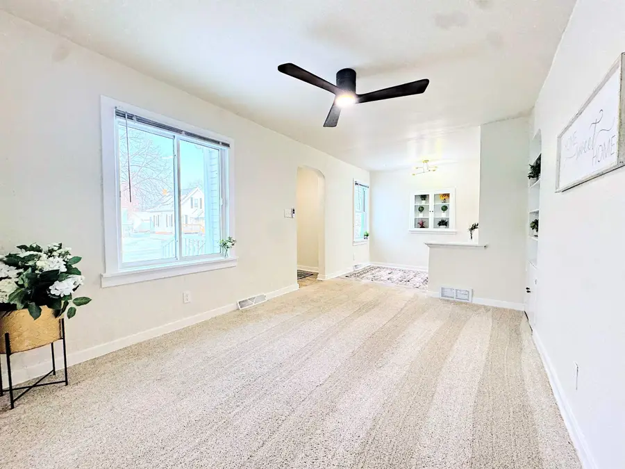 1813 W Summer Street, Appleton, WI 54914 - Image #2