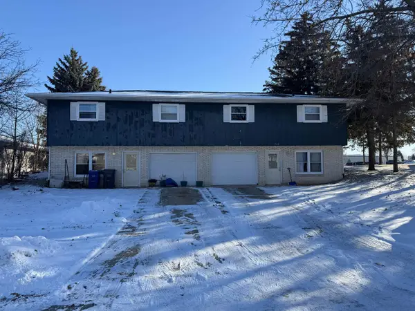 300 Cherry Lane, LITTLE CHUTE, WI 54140-1107