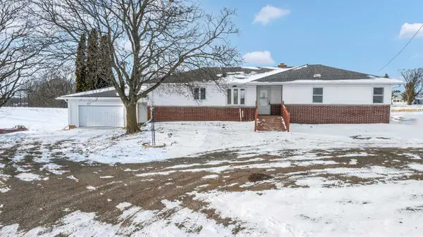 W8662 Lone Elm Road, VAN DYNE, WI 54979