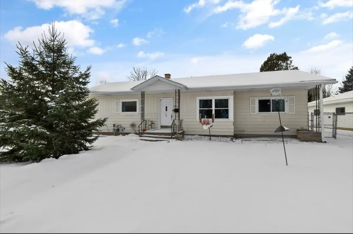 625 Dawes Street, Marinette, WI 54143 - Image #1