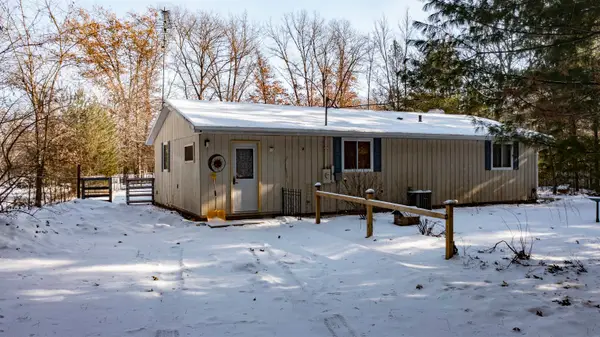 N1028 Chalet Drive, WAUPACA, WI 54981