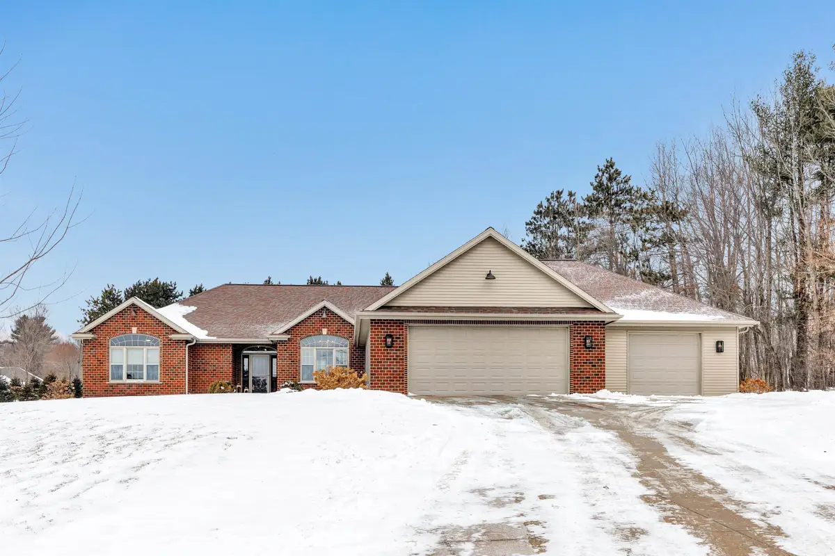 3400 Wynding Ridge Way, Green Bay, WI 54313-8288 - Image #1