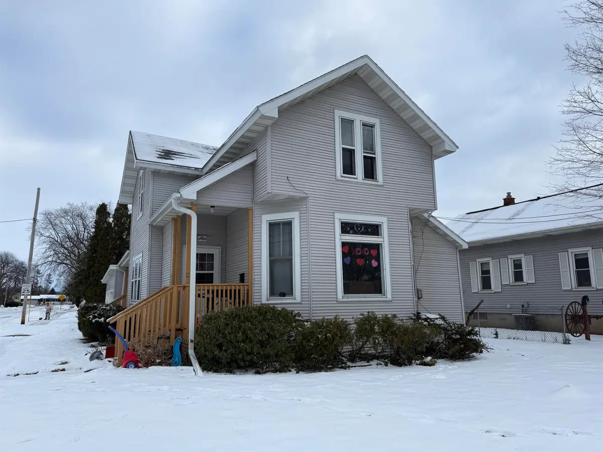 1400 Knapp Street, Oshkosh, WI 54902 - Image #1