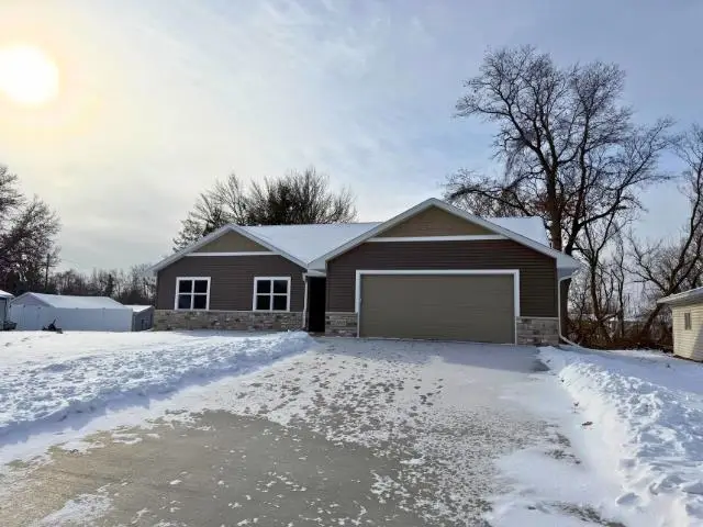 1921 Lone Grove Avenue, Green Bay, WI 54303 - Image #1