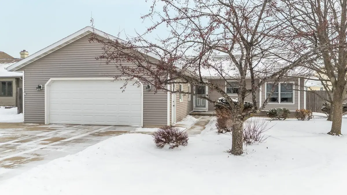 1253 Meadowview Drive, Menasha, WI 54952 - Image #1