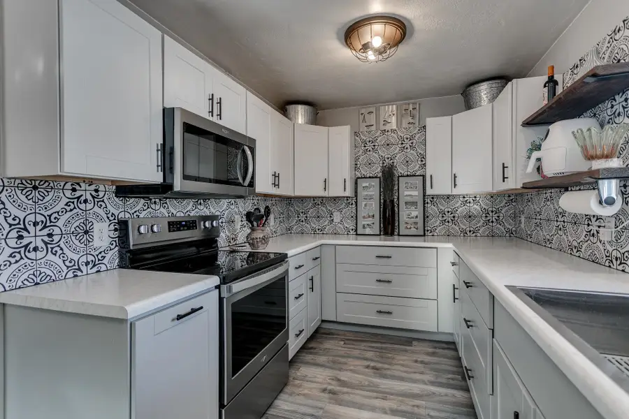 629 Belmont Court, Neenah, WI 54956 - Image #3