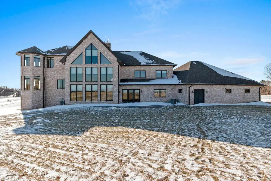 2315 Silveridge Drive, Manitowoc, WI 54220-8383 - Image #3