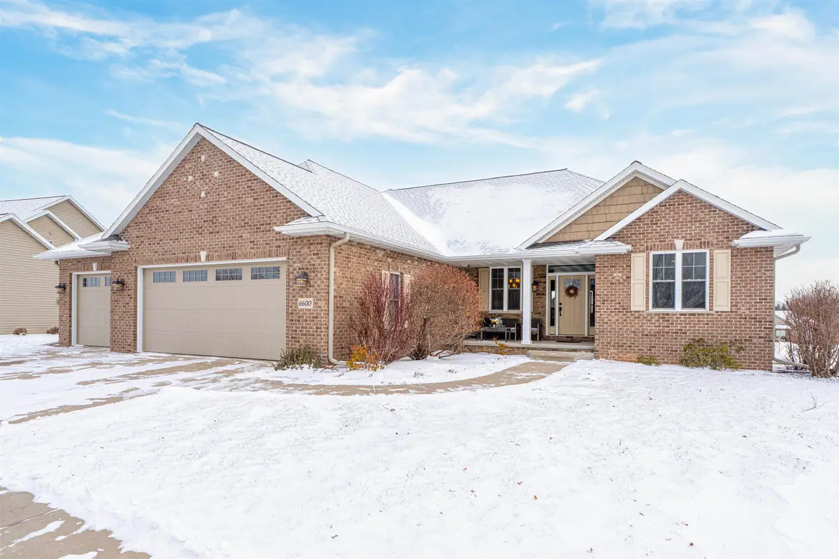 6600 N Kurey Drive, Appleton, WI 54913 - Image #1