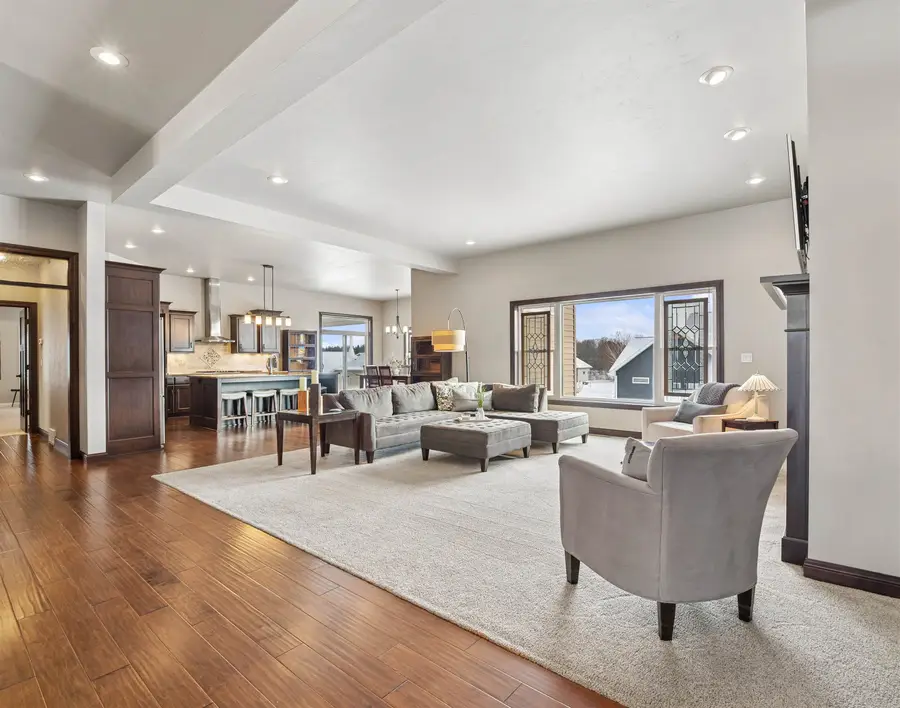 6600 N Kurey Drive, Appleton, WI 54913 - Image #3