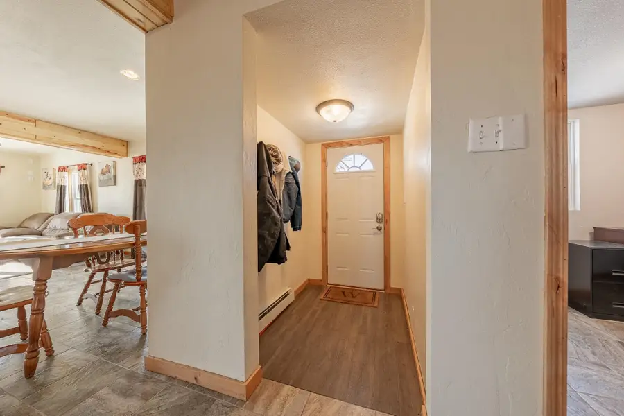 W9356 State Road 76, New London, WI 54961 - Image #2