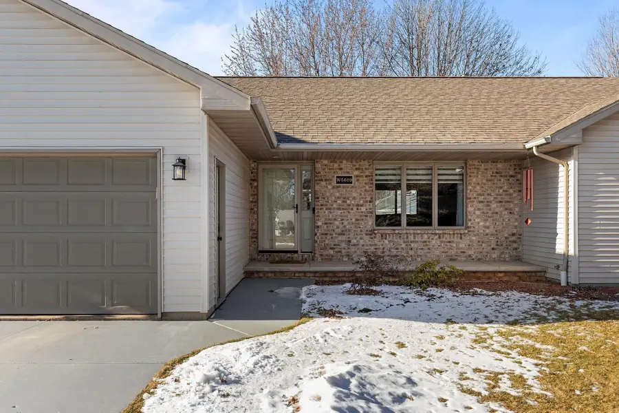 W5609 Jochmann Drive, Appleton, WI 54915-5203 - Image #2