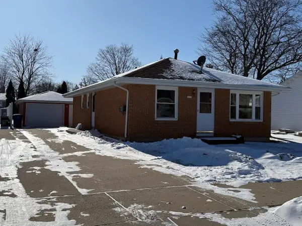 1519 Adams Avenue, OSHKOSH, WI 54902-3315