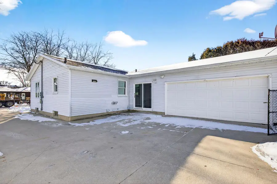 916 Charles Street, Little Chute, WI 54140 - Image #2