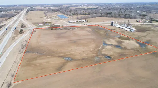 5813 Michigan Avenue, MANITOWOC, WI 54220