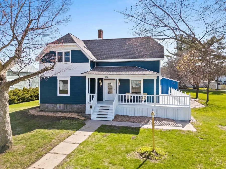 180 S Beebe Avenue, Peshtigo, WI 54157 - Image #2