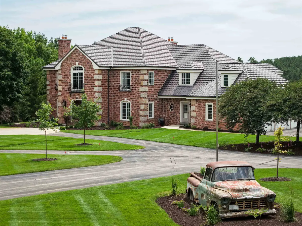 3855 Cty Hwy C, West Bend, WI 53095-8739 - Image #1