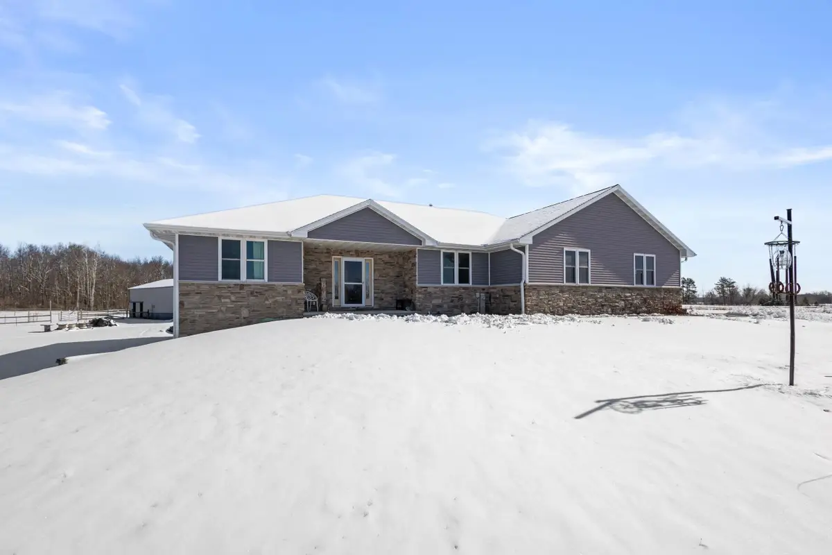 8464 County Road S, Pulaski, WI 54162 - #1