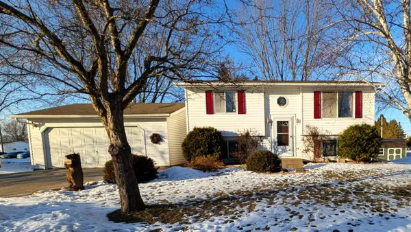 607 E Forest Street, BLACK CREEK, WI 54106