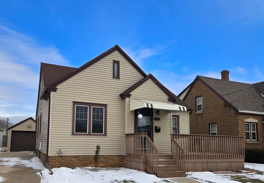 1421 S 21st Street, Manitowoc, WI 54220 - Image #2