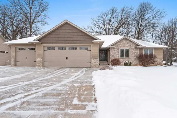 448 Meadow Wind Drive, GREEN BAY, WI 54311-7686