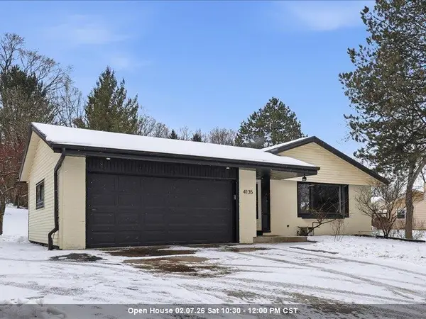 4135 Kennedy Circle, RICHFIELD, WI 53017