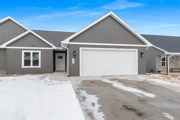 210 Clubhouse Lane, KIMBERLY, WI 54913