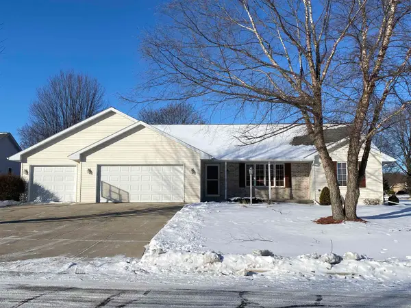 1710 Emerald Drive, GREEN BAY, WI 54311