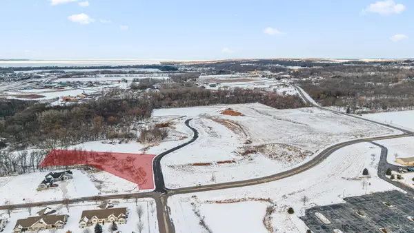 130 Hidden Valley Circle #1, FOND DU LAC, WI 54937