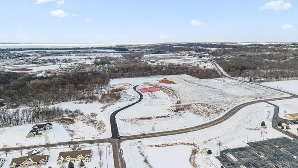 179 Hidden Valley Circle #9, FOND DU LAC, WI 54937