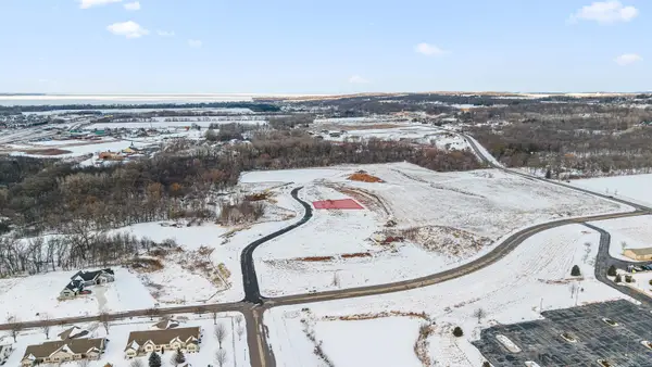 171 Hidden Valley Circle #10, FOND DU LAC, WI 54937