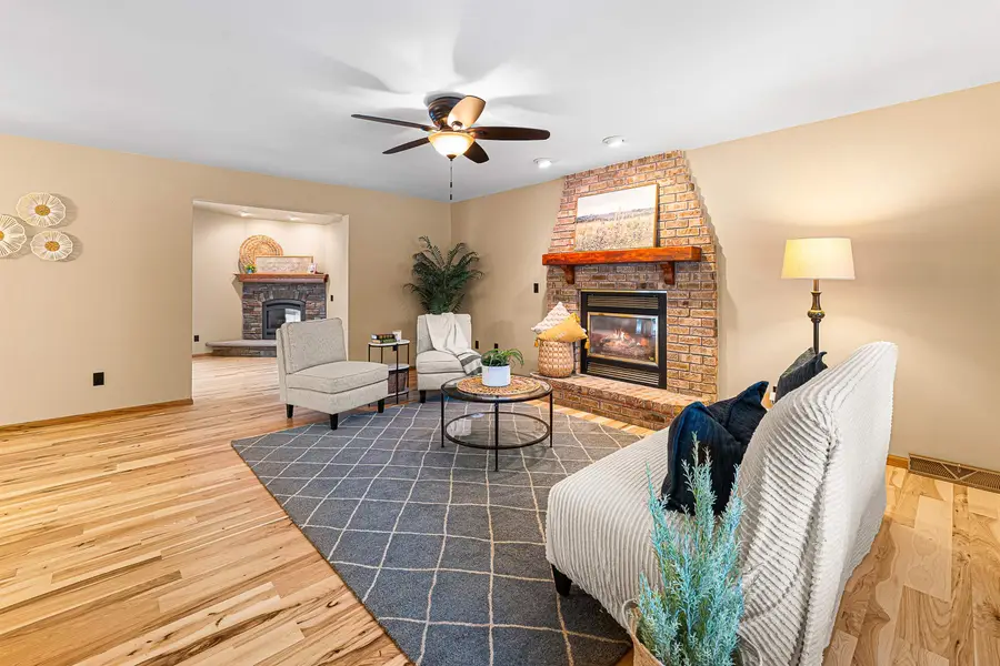 1150 Laager Lane, Oshkosh, WI 54902 - Image #2