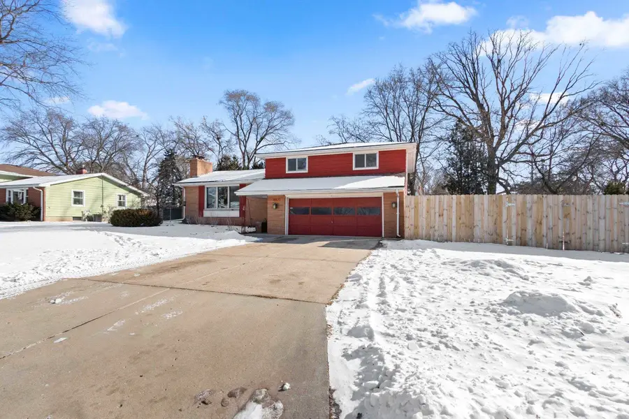 3263 S Clay Street, Green Bay, WI 54301 - #3