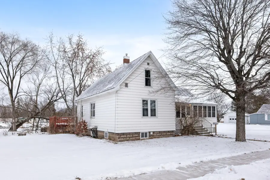 404 Mcdonald Street, Oconto, WI 54153-1032 - #2