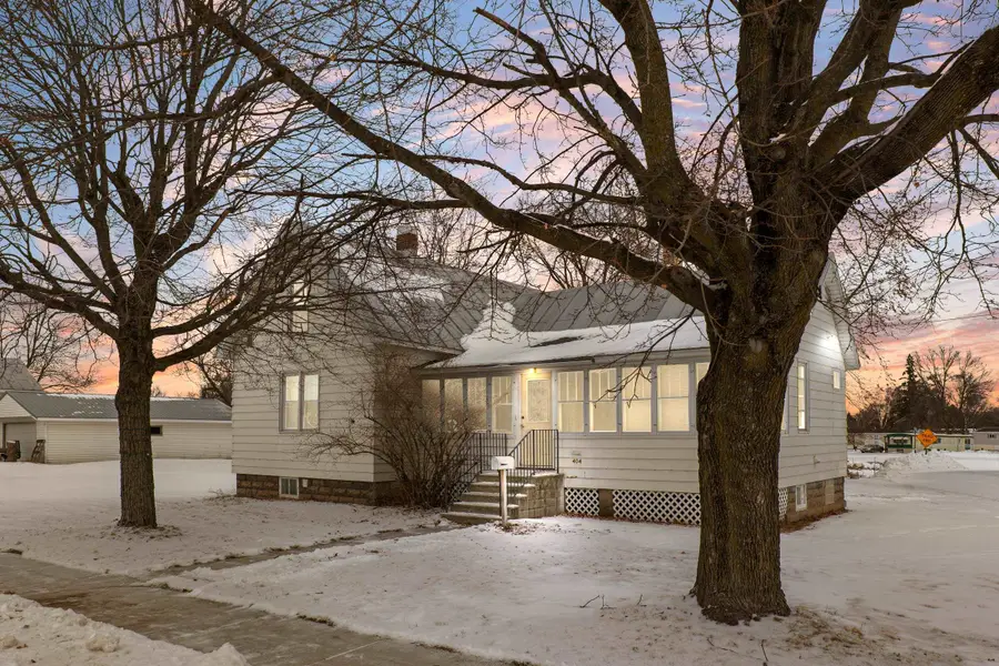 404 Mcdonald Street, Oconto, WI 54153-1032 - #3