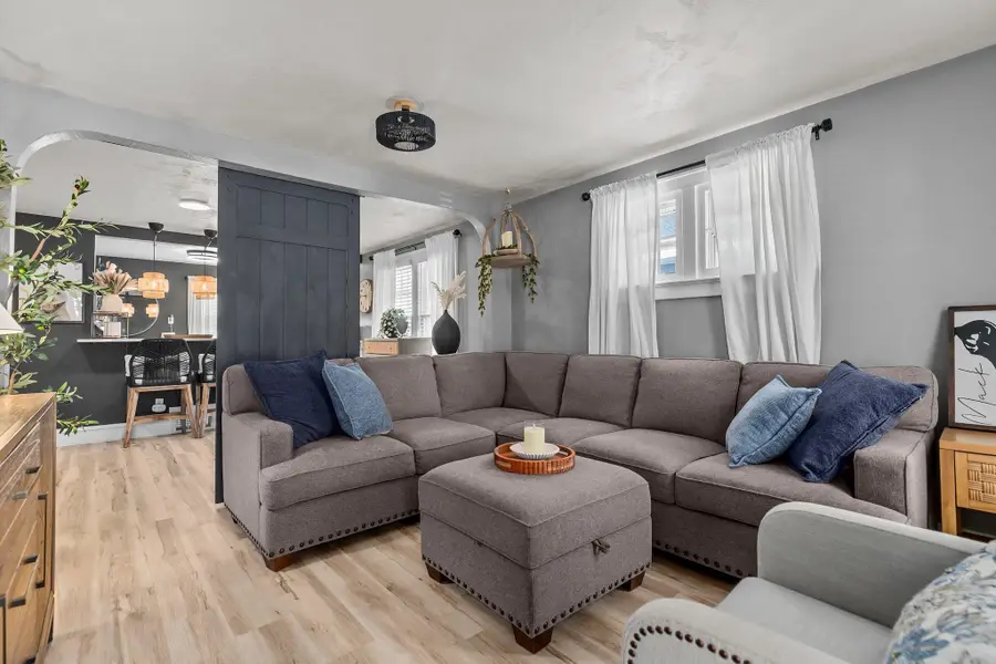 539 W Brewster Street, Appleton, WI 54911 - Image #3